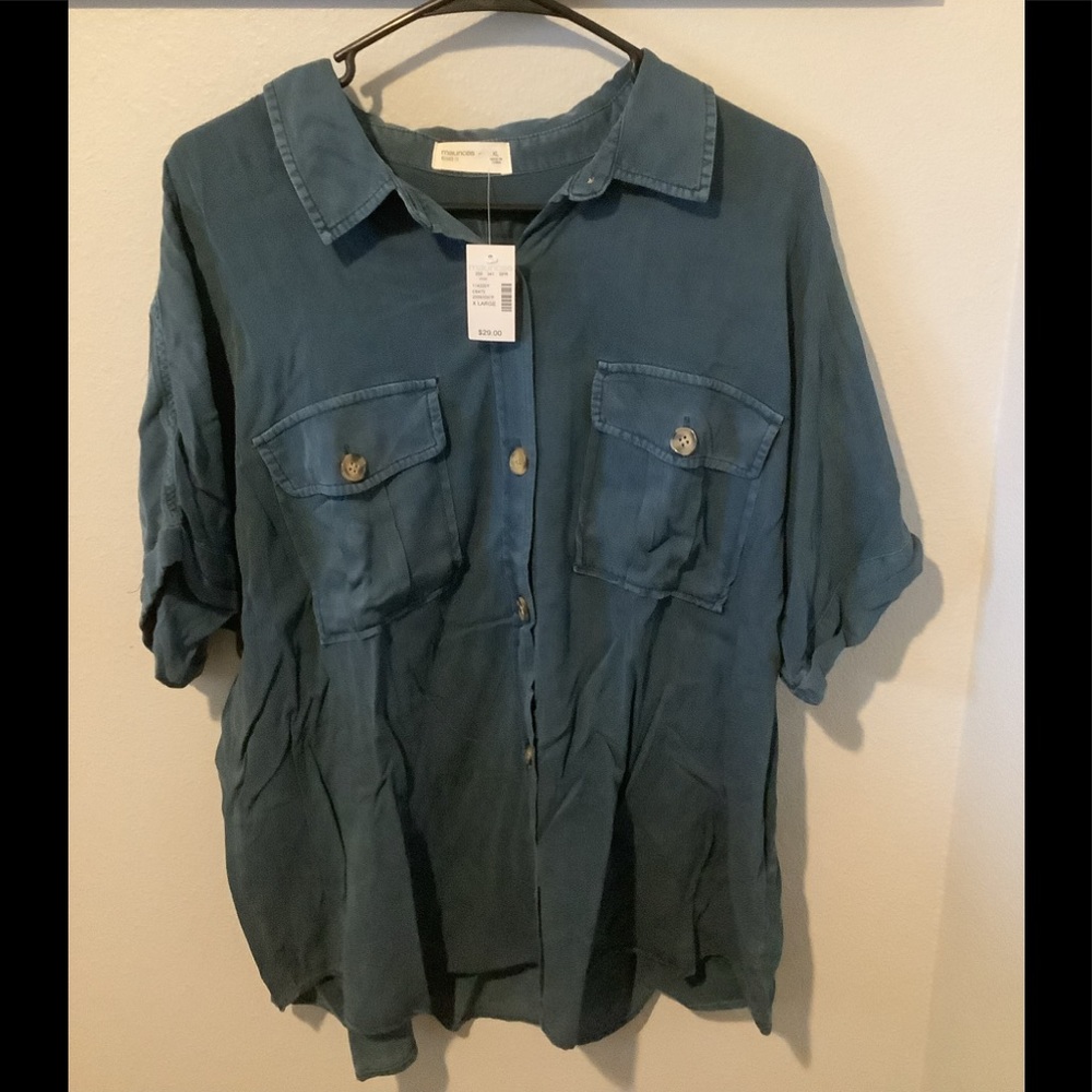 New Maurice’s blue size XL button down shirt